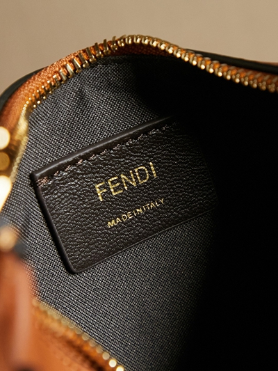 フェンディバッグ全体デザイン